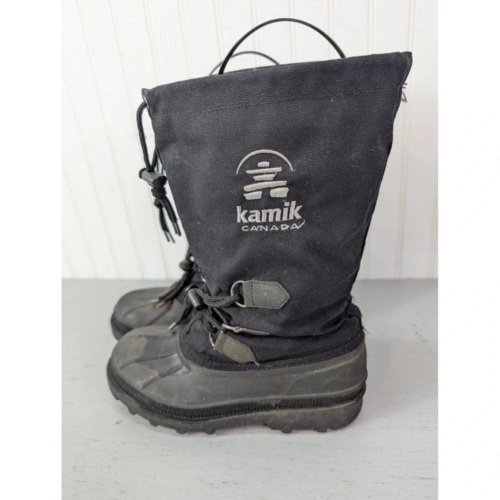 Kamik Canada Black Snow Boots Boys Youth Size 7 Winter Waterproof Insulated Warm